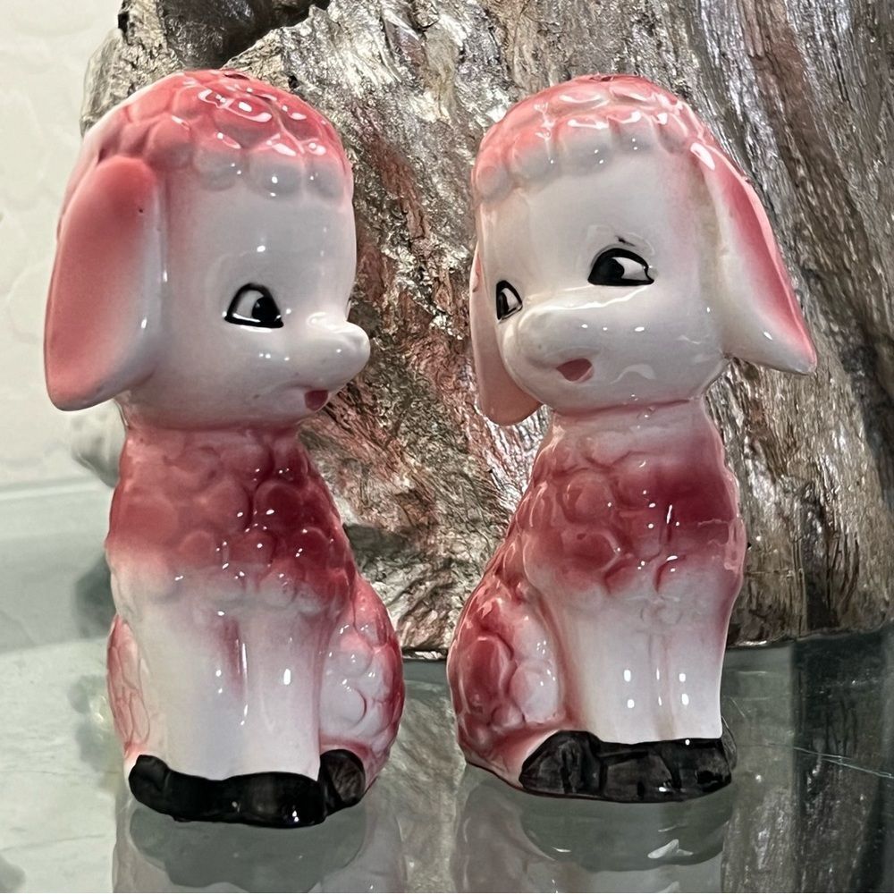 VTG Pink Poodle Anthropomorphic Salt & Pepper Shakers Collectible Kitsch Japan